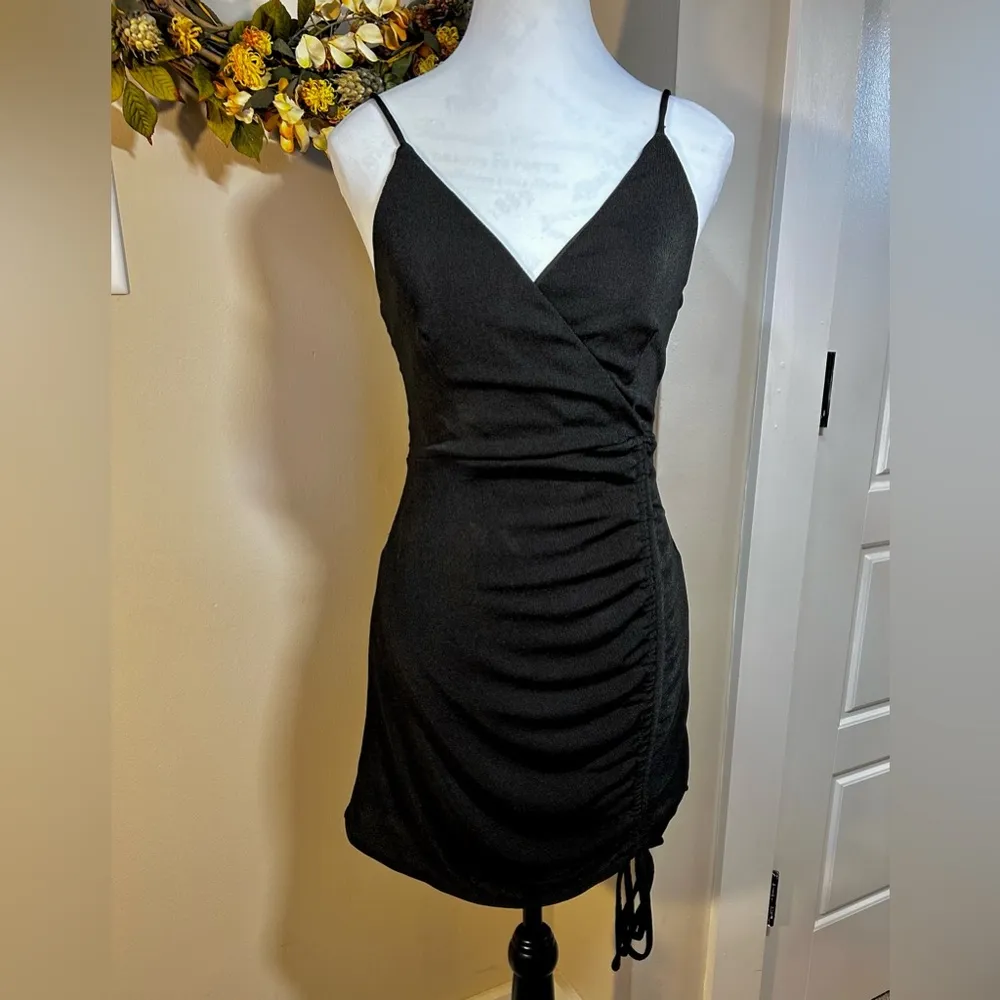 MABLE Side Ruched/Cinched Self Tie Strappy Little Black Knit Mini Dress Sz S - Image 10