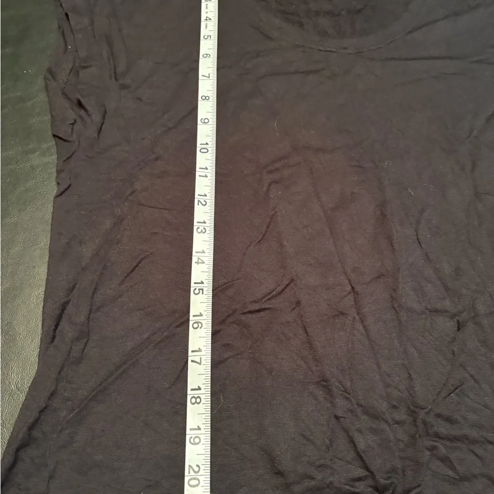 Badgley Mischka Black Relaxed Short Sleeve Tee very soft and comfy! Size M - Image 10