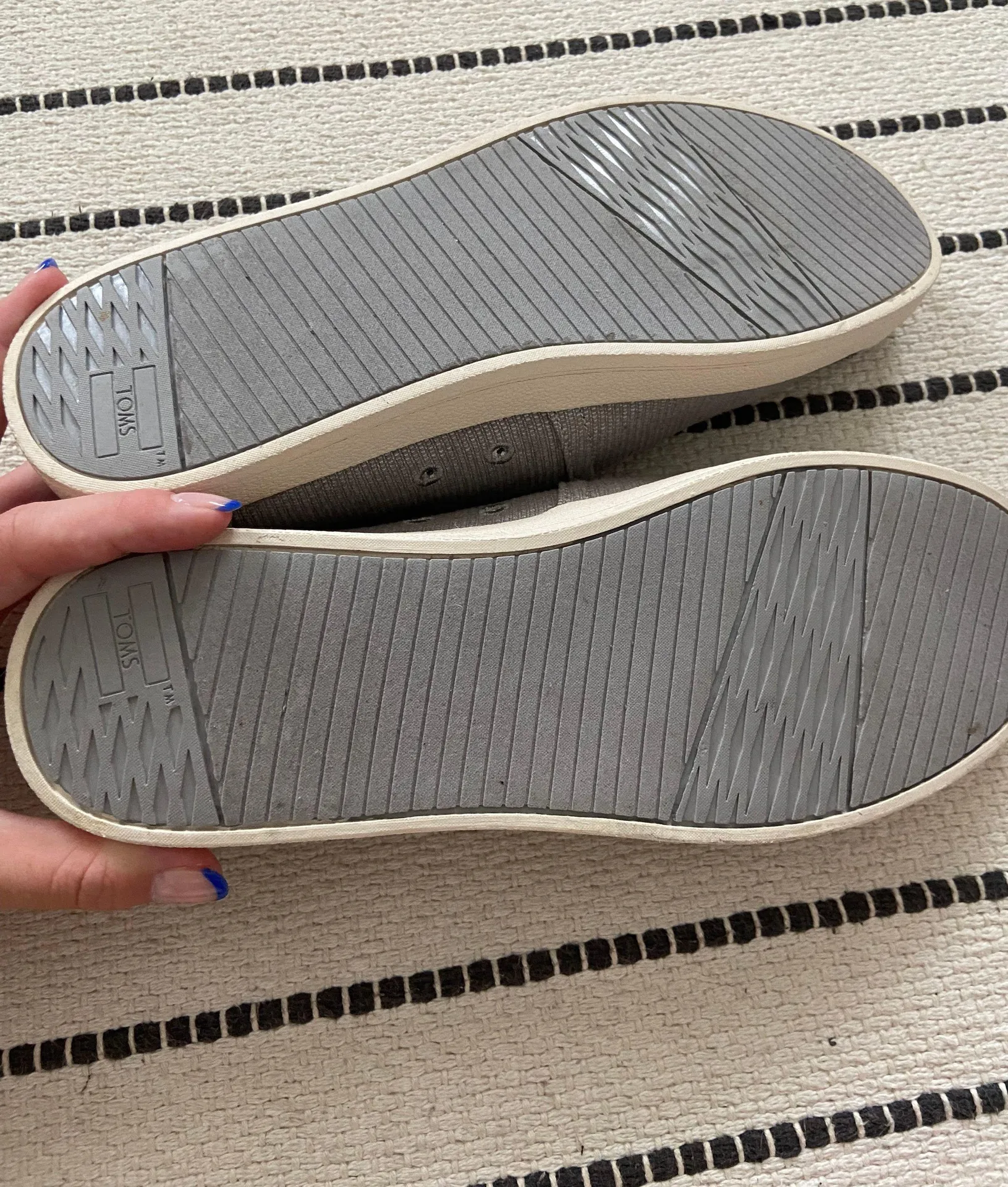 Toms Slip-ons - Image 3