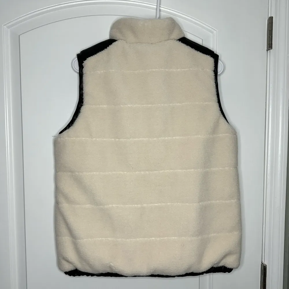 NWT Rebecca Minkoff Vest Size Medium Sherpa Faux Leather Reversible Ivory - Image 8