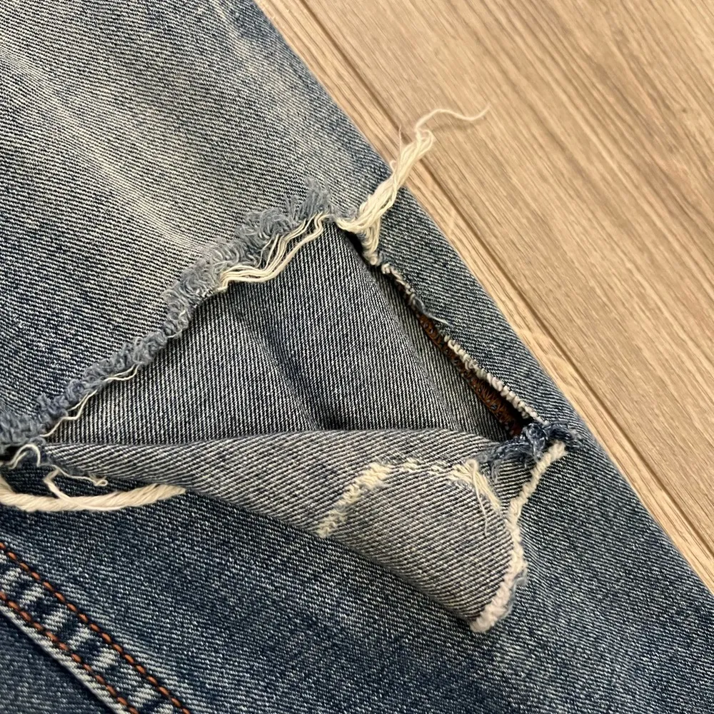 Zara Trafaluc Premium Wash Distressed & Patched Boyfriend Jeans | US 6 - Image 5