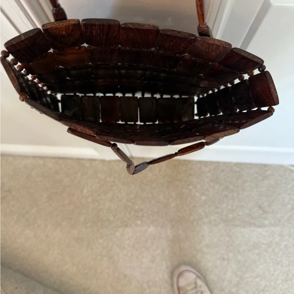 Elegant Wooden Beaded Shoulder Bag - Image 3