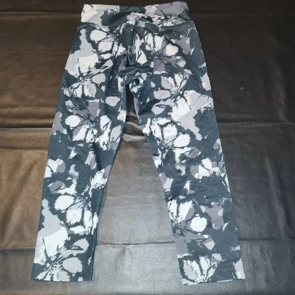 Beyond Yoga Womens‎ Black Gray Splatter Capri Leggings XS - Image 2