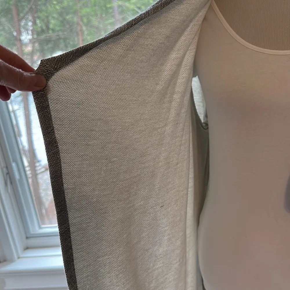 Fabletics Waterfall Cardigan, EUC, Size M - Image 5