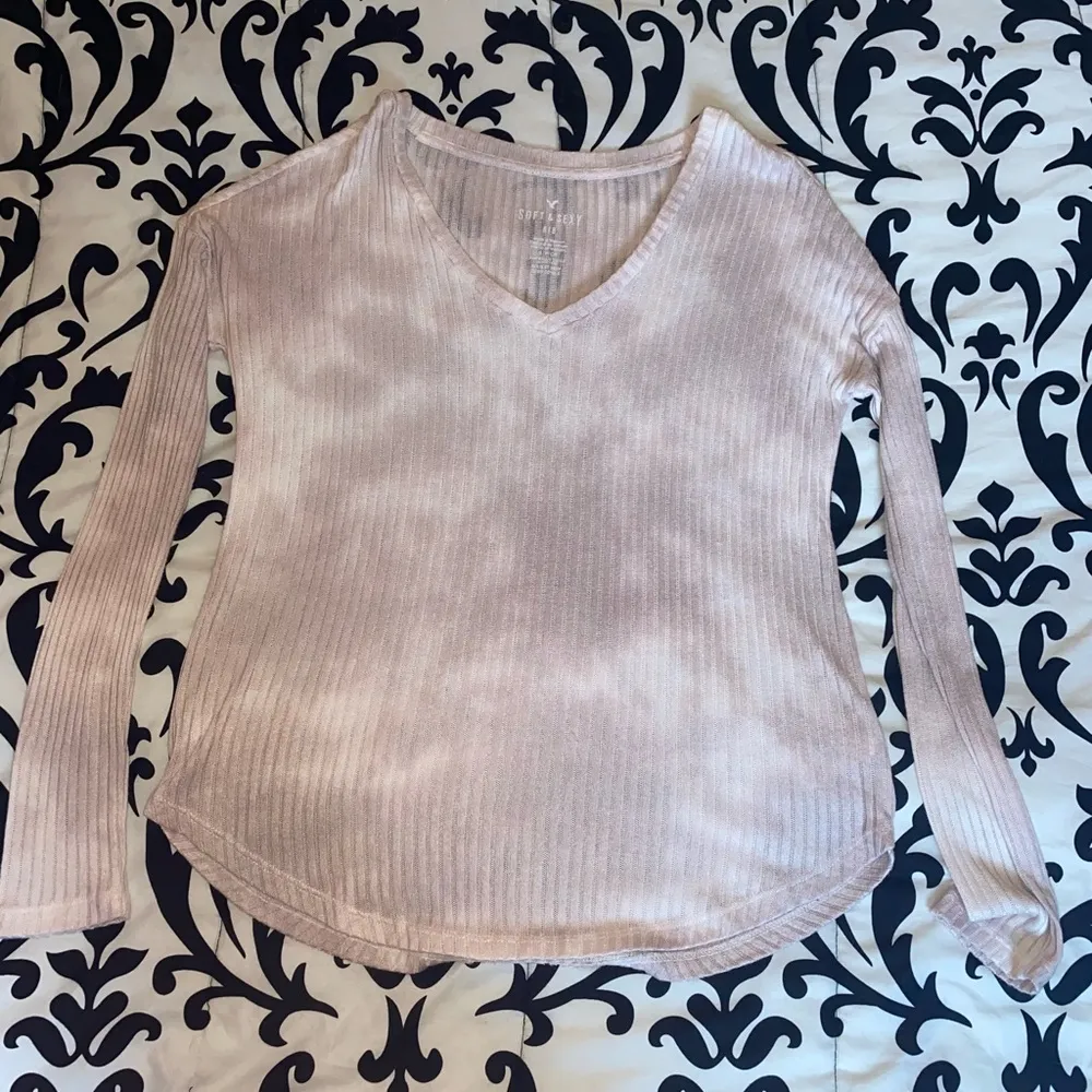 American Eagle Long Sleeve Pink Ribbed Shirt - Image 3