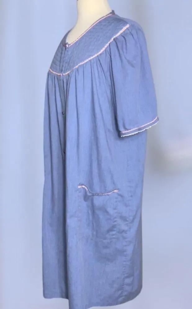 Vintage Smart Time Blue Embroidered Snap Down With Pockets House Coat 1 - Image 4