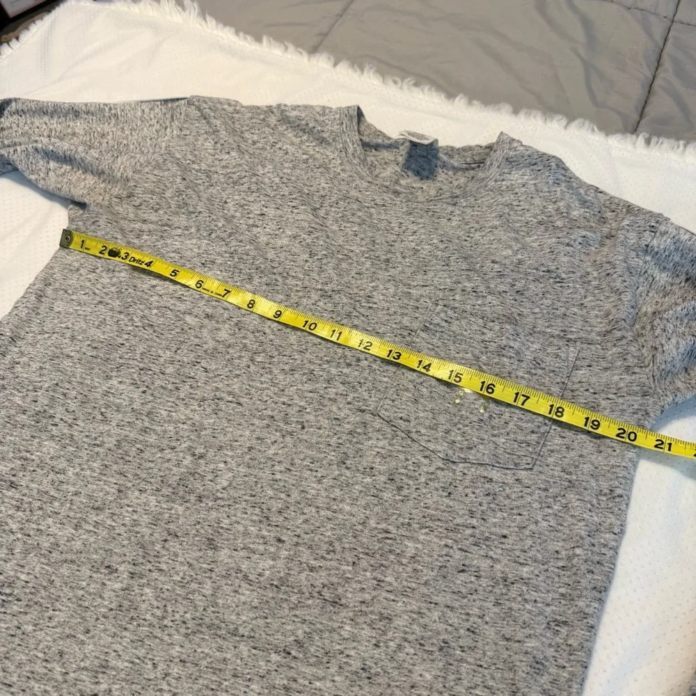 Pink Victoria’s Secret Gold Sequined Dog Long Sleeve Shirt Size Medium Gray - Image 10