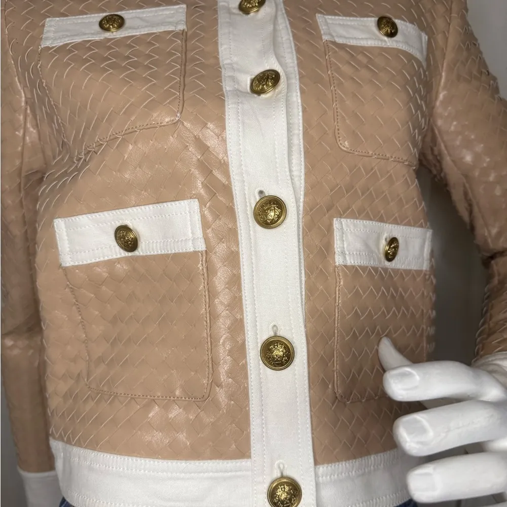 Alice + Olivia Kinley Woven Vrgan Leather Elegant Cream Jacket with Gold Accent. - Image 4