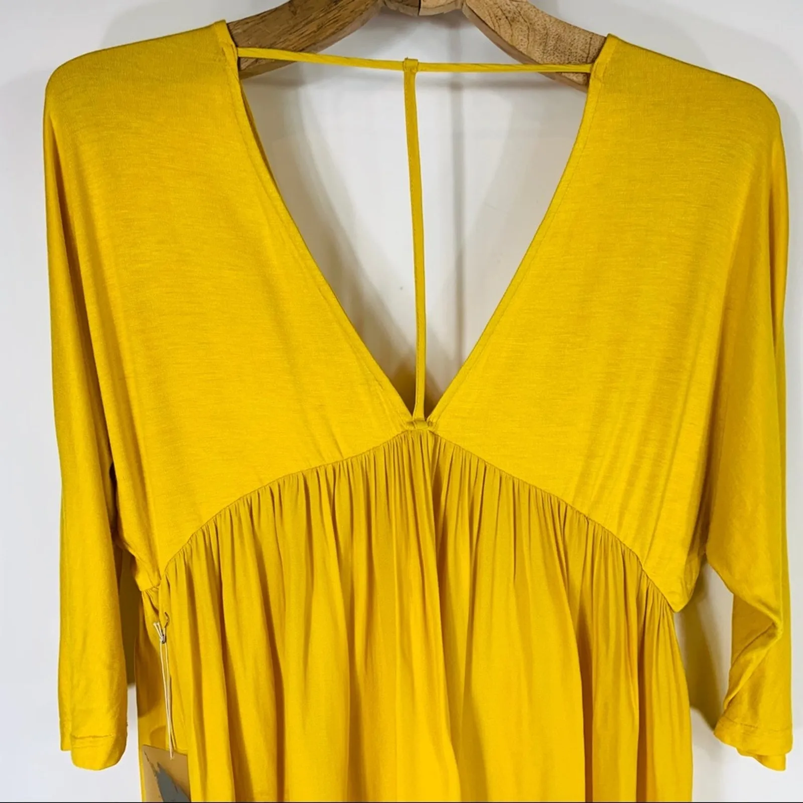 Gold Forever 21 Flowy Babydoll Shirt Sz Small - Image 8