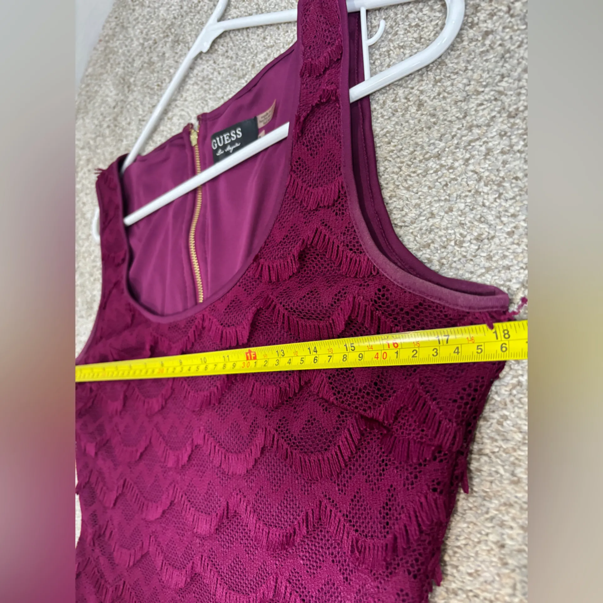 GUESS Sheath Dress Wine Scalloped Women's Size Fringe 8 Sleeveless Short - Image 4