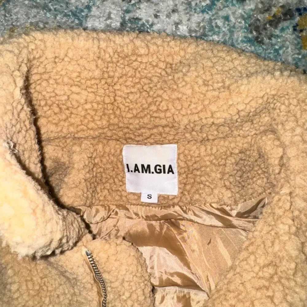 I am Gia Teddy Coat - Image 4