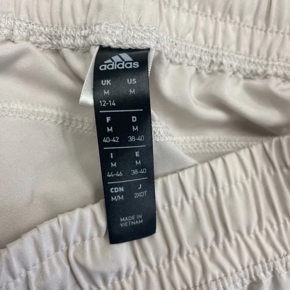 Adidas White Athletic Shorts Sporty Y2K Clean Girl Aesthetic SZ M - Image 6