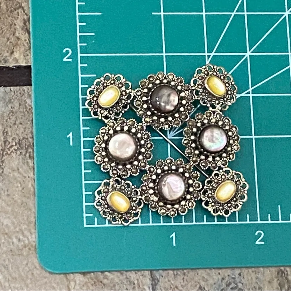 Vintage 925 Sterling Silver Filigree Marcasite Abalone Yellow Moonstone Brooch - Image 5