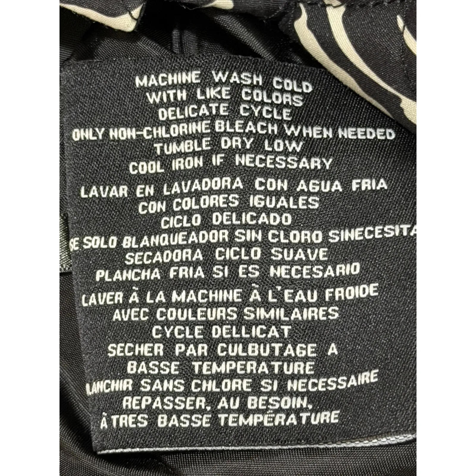 Nine West Women's Quilted Vest Black White Camo Stand Collar Size M Fall Winter - Image 7