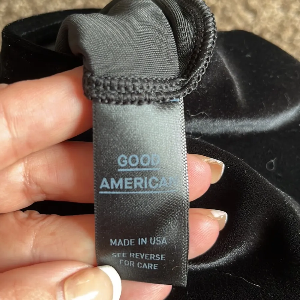 Good American velour one shoulder bodysuit - Image 7