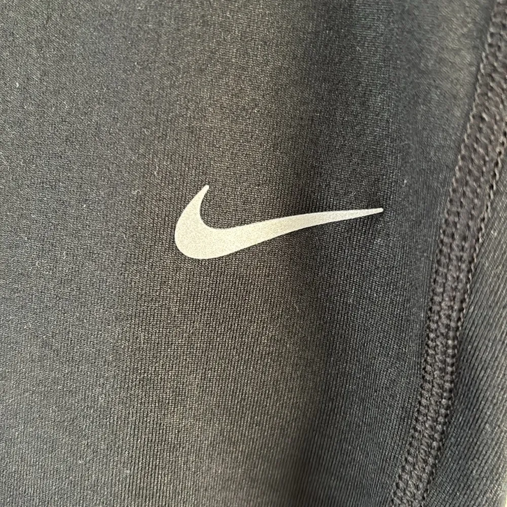 Nike Running Leggings Tight Athletic Athleisure Sz Medium Reflective Full Length - Image 4