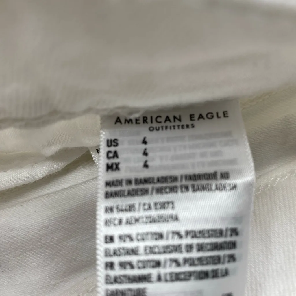 American Eagle Women's Super Stretch White Jean Shorts Cuffed 4 - Image 5