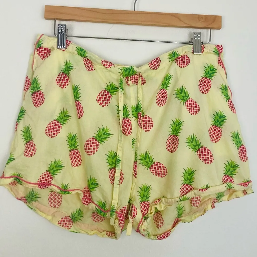 Crafted by Mahogany yellow pineapple print pajama set short sleeve top & shorts. Pink Size M - Image 5