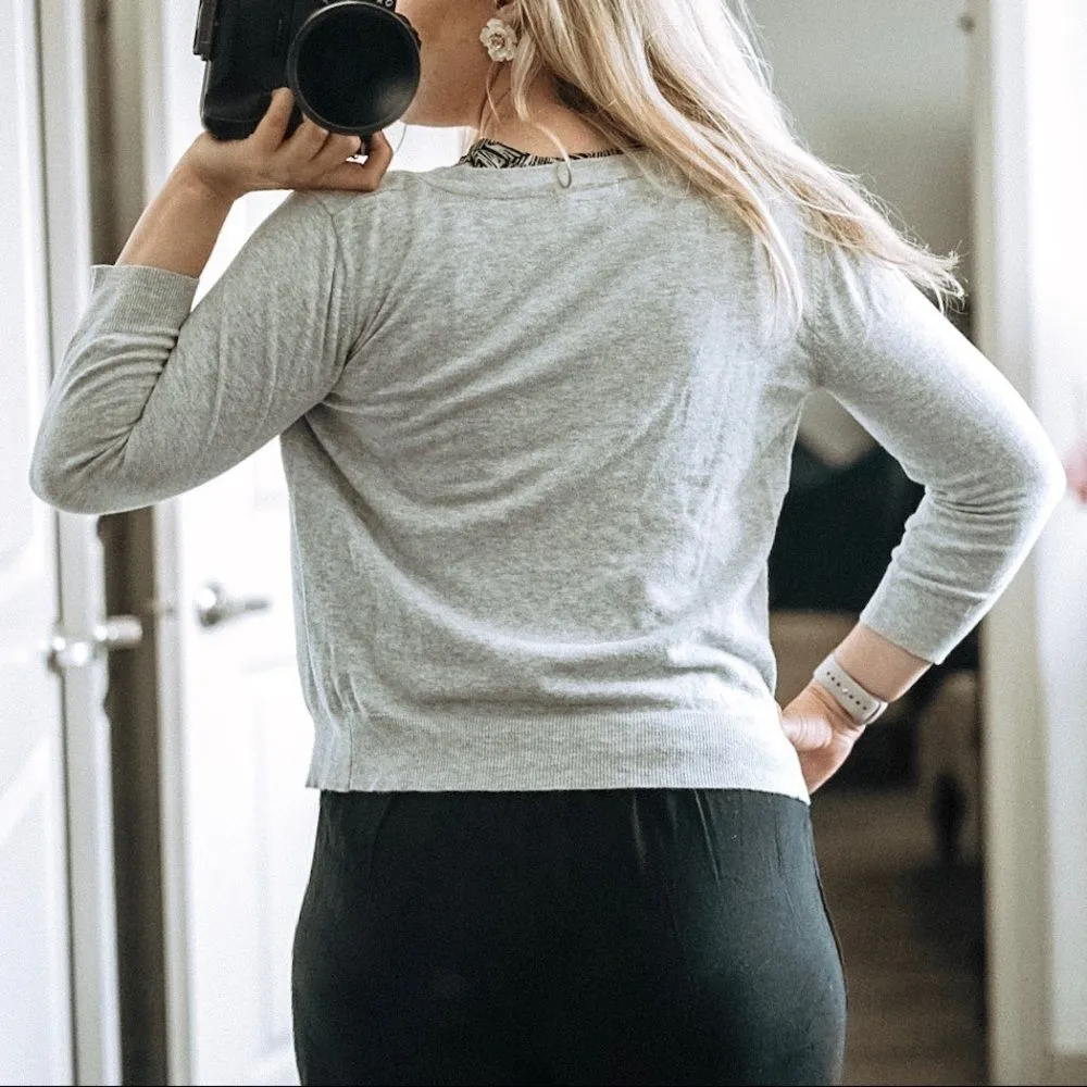 Delia’s Light Grey Cotton Cardigan Sweater Button Up Light Academia Size S - Image 3