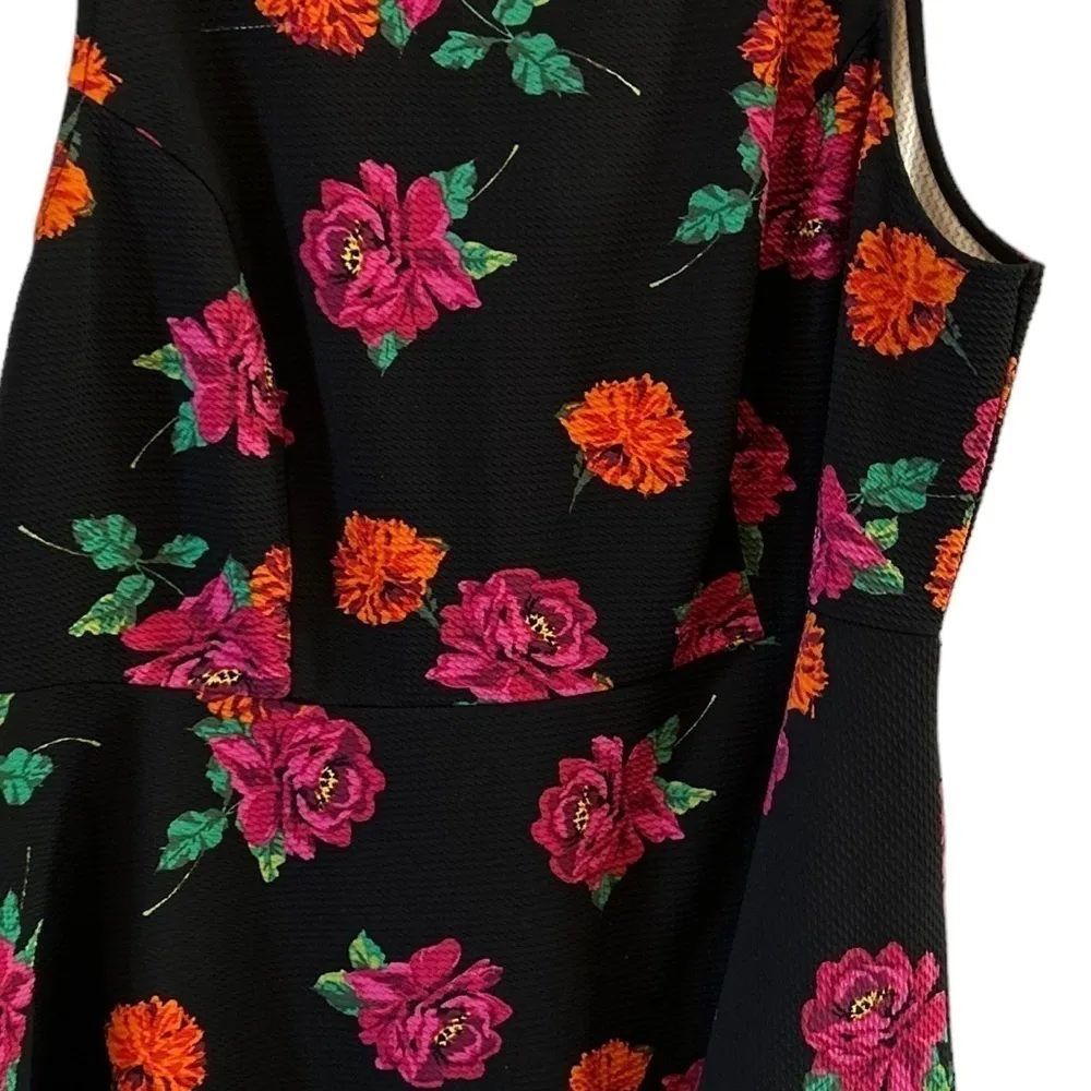 Torrid Tunic Top black with flowers‎ Dress zipper Size 3 - Image 2