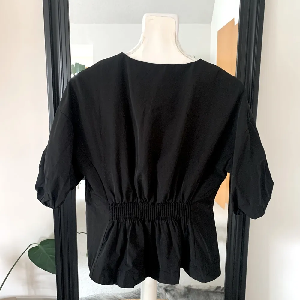NEW Gracia Black Puffy Sleeve Shirt - Image 3