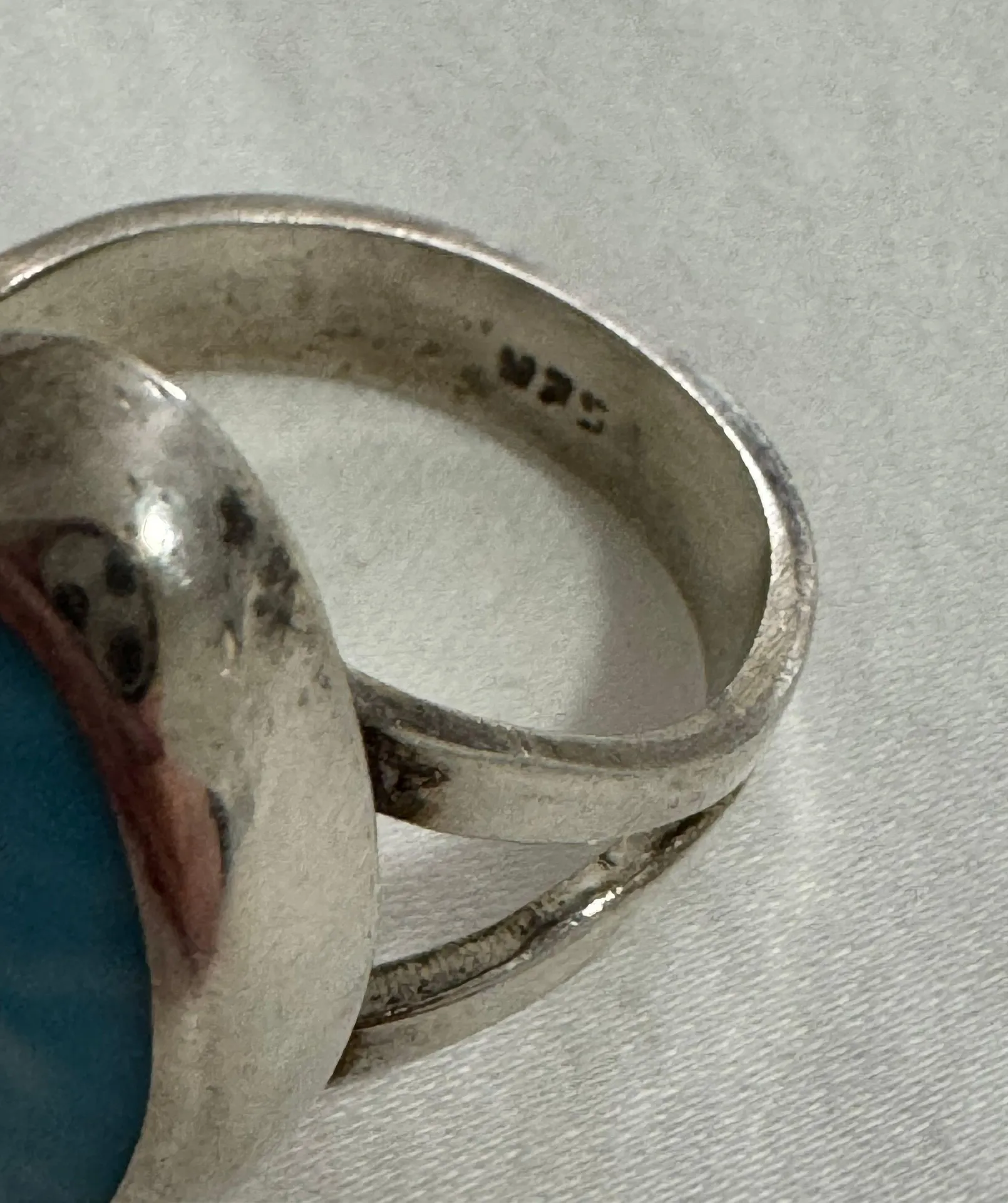 Oval Turquoise Ring With Silver Band Blue - Image 4