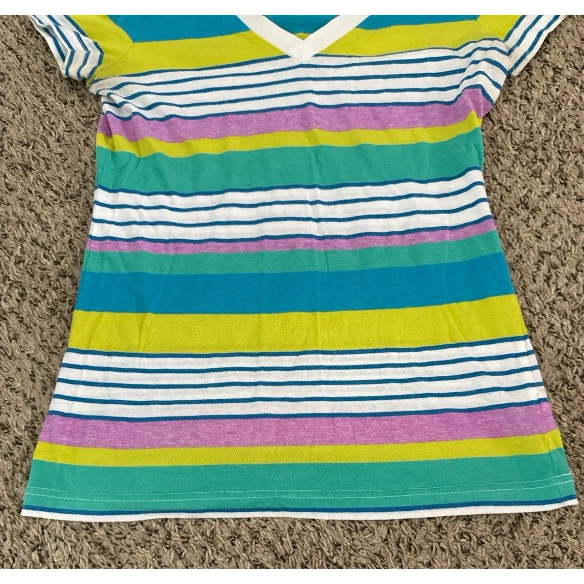 Missimo Women's multicolor short sleeve V Neck Tee Size Medium - Image 3