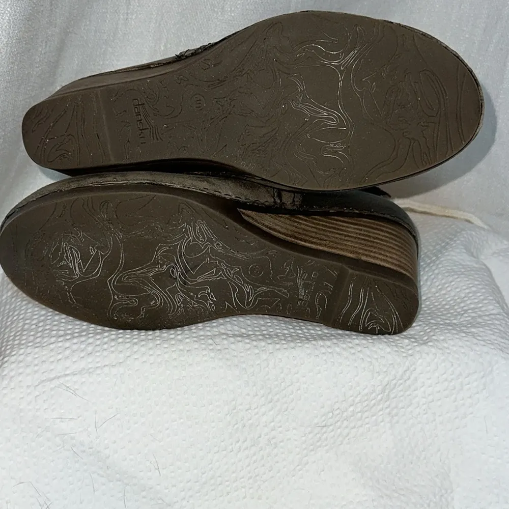 Dansko ankle leather boot, metallic green and suede size 40 - Image 7