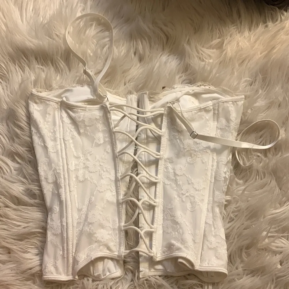White Corset - Image 3