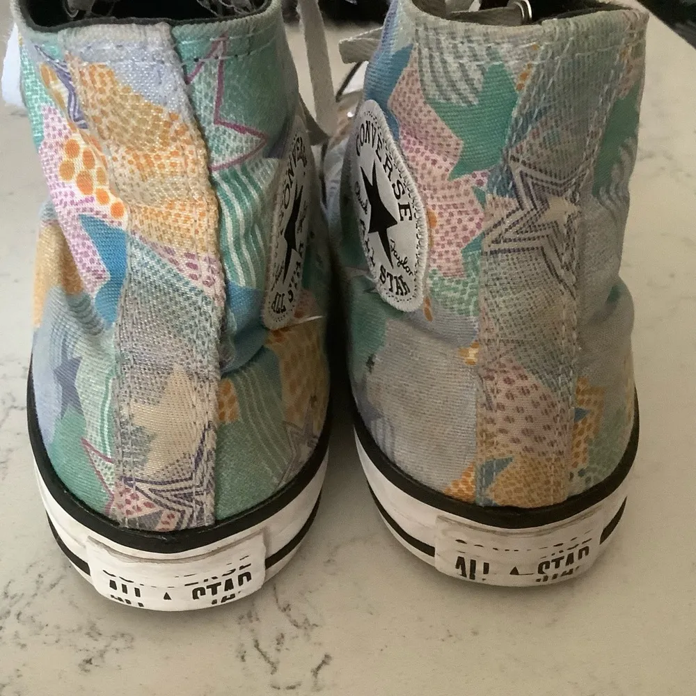 Chuck Taylor all star mosaic design high top sneakers lace up size 7.5 - Image 5