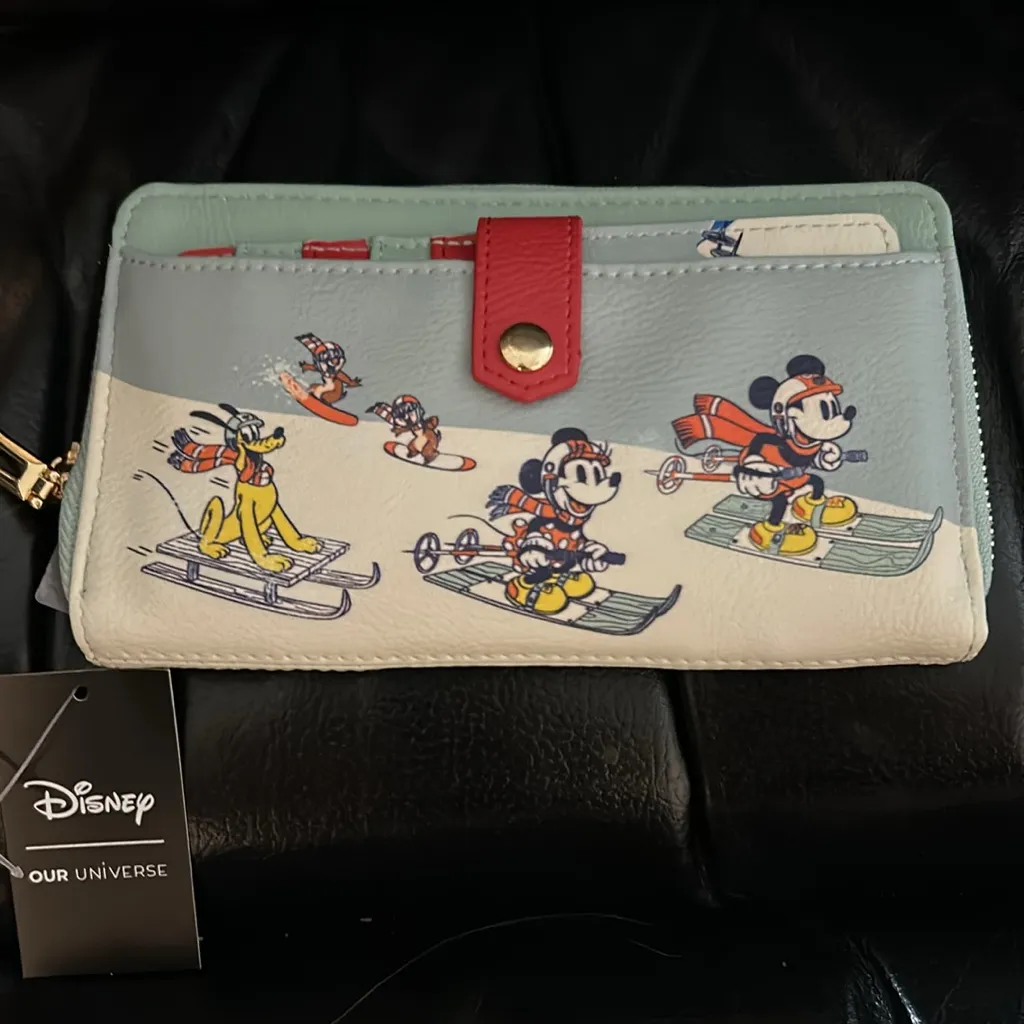Disney NWT Light Blue and White Wallet with Skiing Characters - Image 6