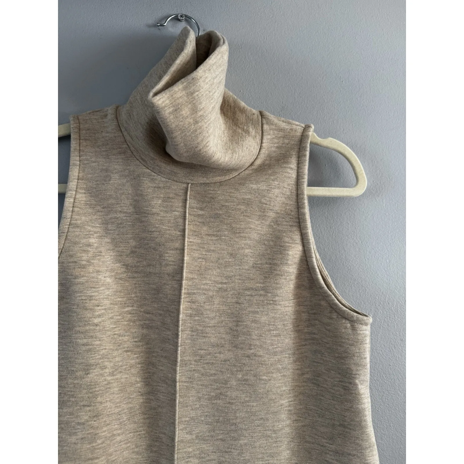 NWT OGL Turtleneck Split Hem Top FuzzLuxe Scuba Fabric Size XS Heather Morganite - Image 5