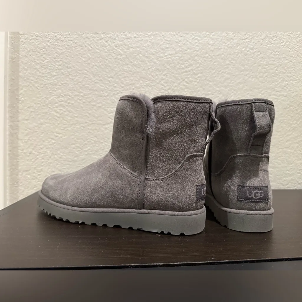 NEW UGG Cory II 1125792 Classic Sheepskin Slim Suede Grey Boots 6.5 US 6 - Image 3