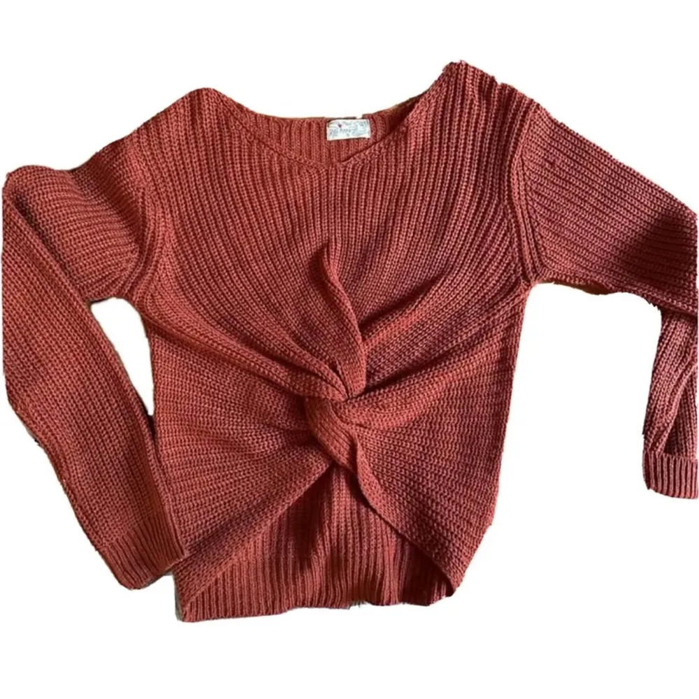 Tilly’s POOF Apparel V-Neck Twisted Hem Pullover Knitted Cinched Front S… - Image 4