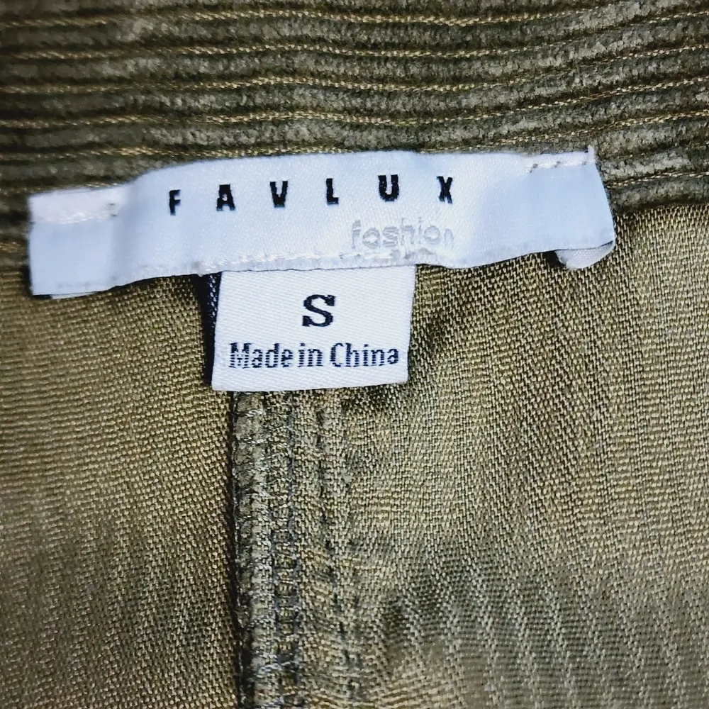 Favlux olive corduroy snap front mini skirt size small - Image 5