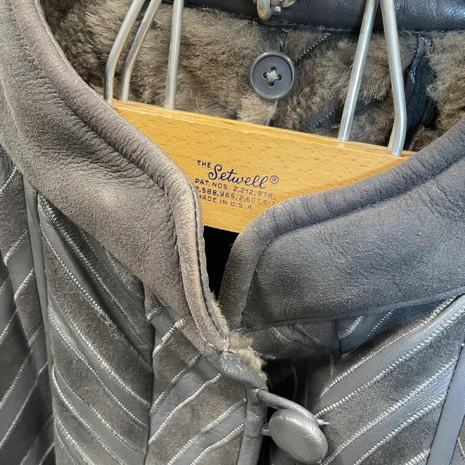 Vintage Womens S (No Size label) Coat Leather Long Chevron Pattern Lined Jacket Gray - Image 6