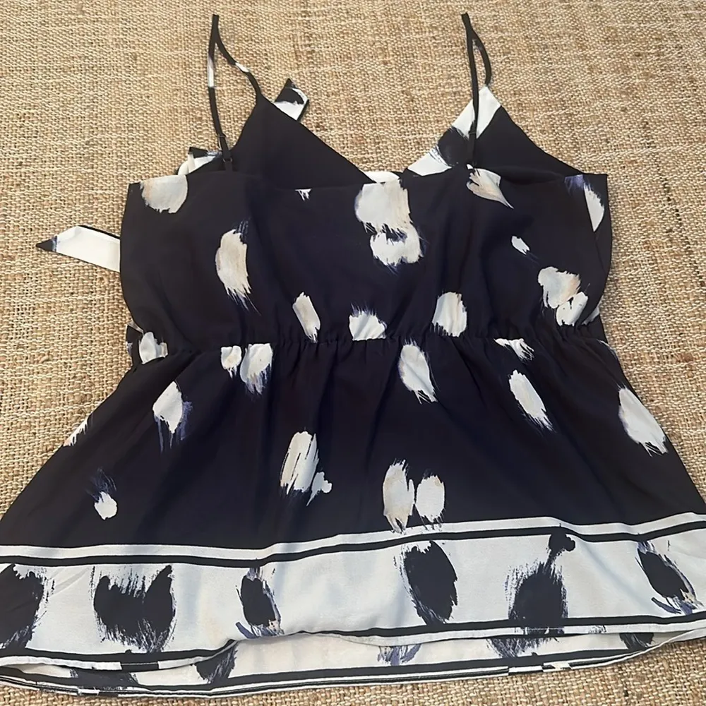 Banana Republic Side-Tie Wrap Tank Catherine Animal Print Navy Blue & White M - Image 4