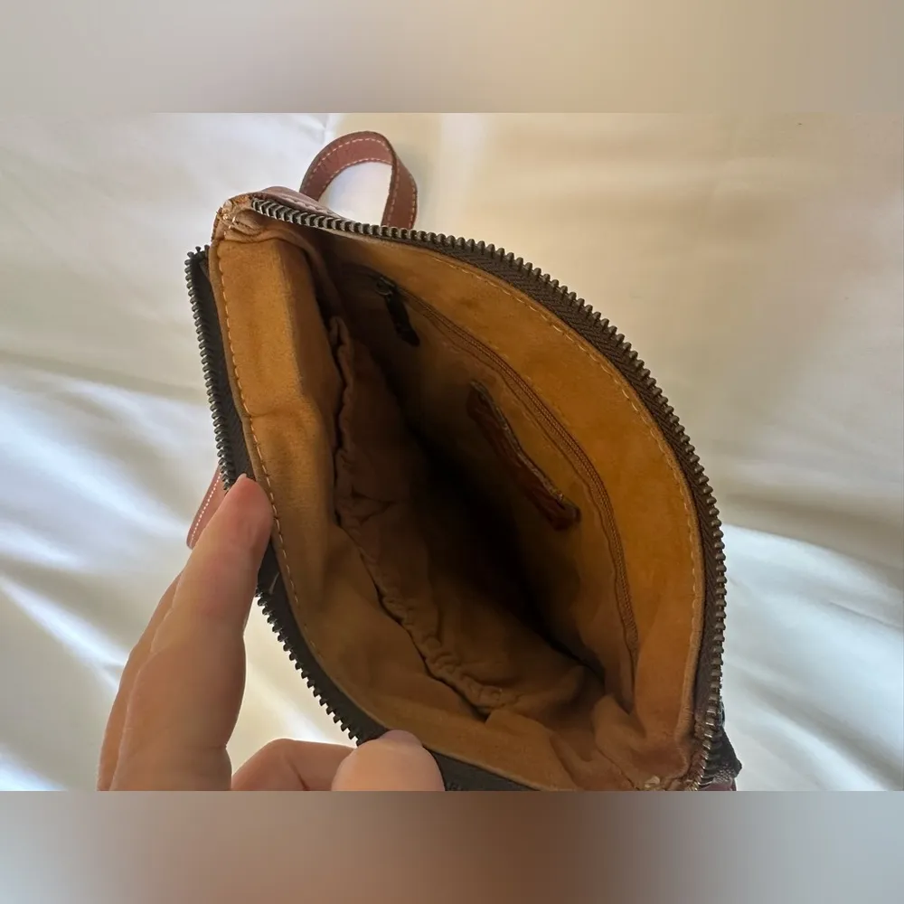 Patricia Nash Avellino Brown Italian Leather Crossbody Shoulder Bag Purse Stamp - Image 3