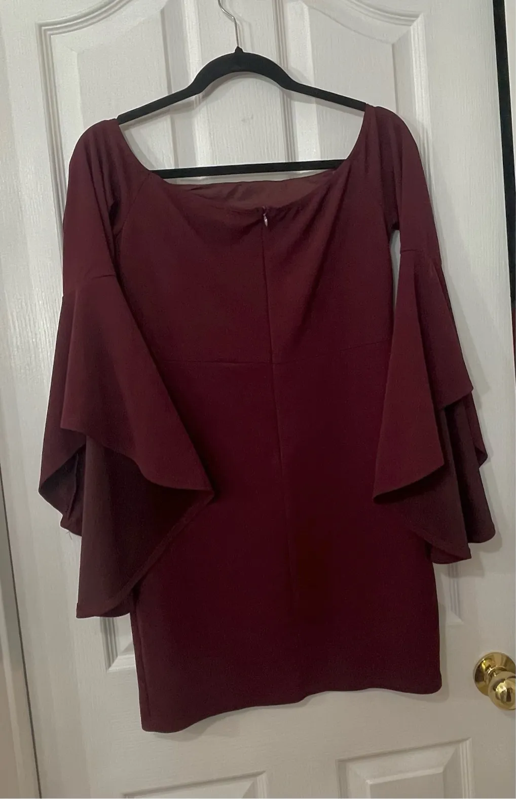 Elegant Burgundy Dress - Image 4
