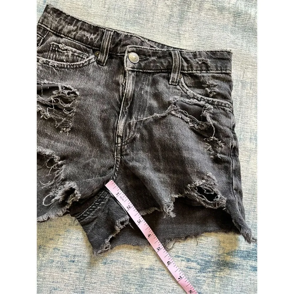 American Eagle Black Distressed High Rise Mom Shorts Size 000 - Image 8