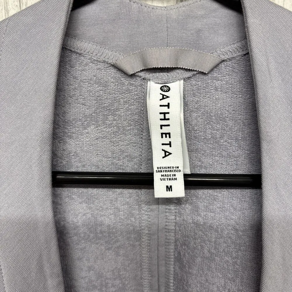 Womens Size M Athleta Cocoon Wrap Light Lilac EUC - Image 3