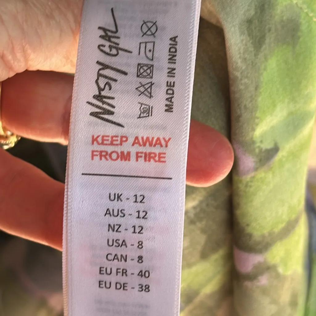 Nasty Gal Abstract Printed Satin Feel Open Back Maxi Dress. Oversized Fit - Image 9