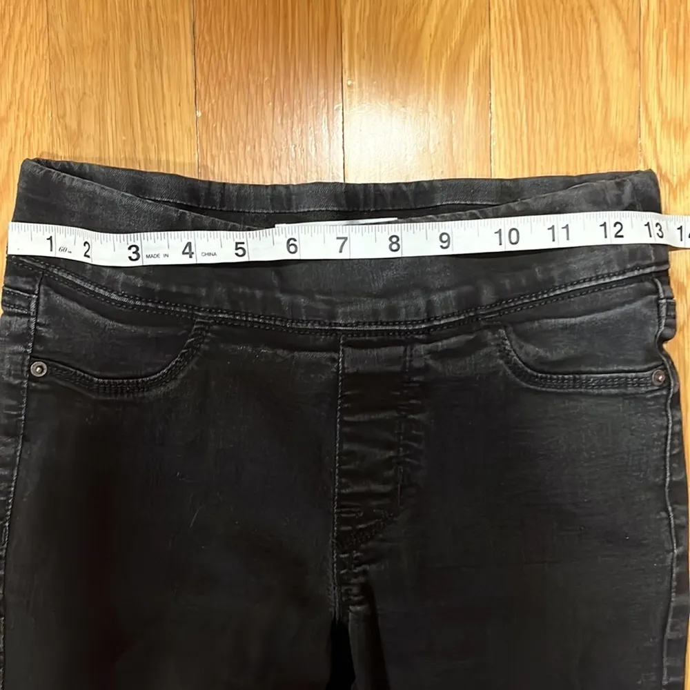 OLD navy women black pull on rockstar jegging jeans size 4. - Image 2