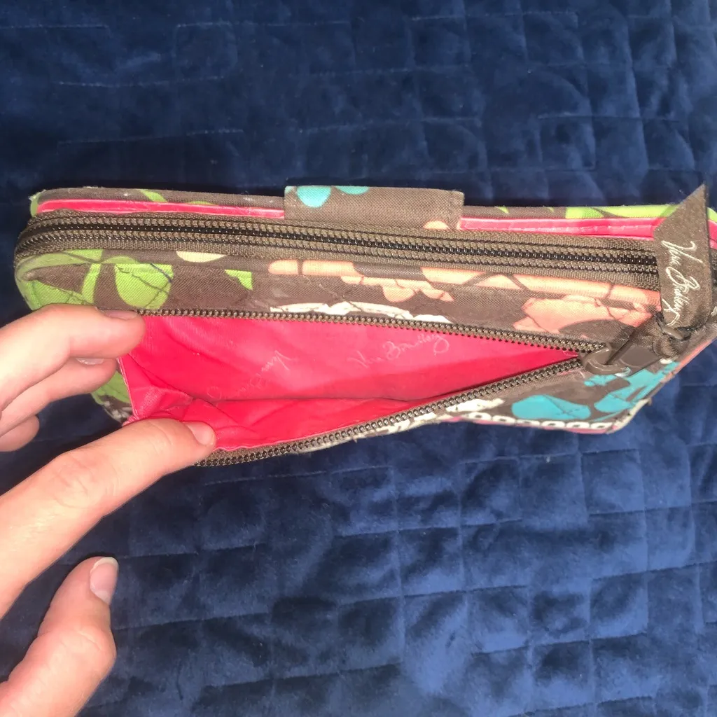 Vera Bradley Wallet - Image 3