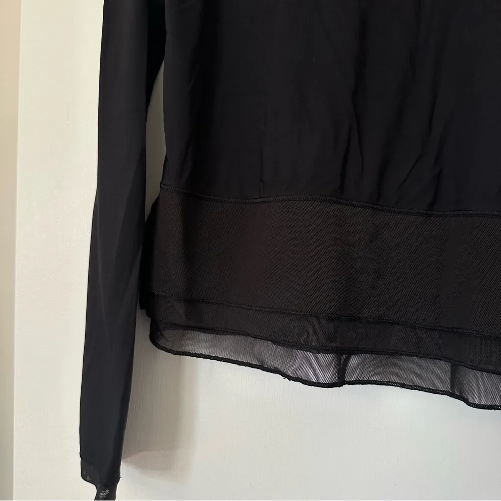 Lululemon  Women’s Sole Training Long Sleeve Tulle Hem Top Black - Image 5