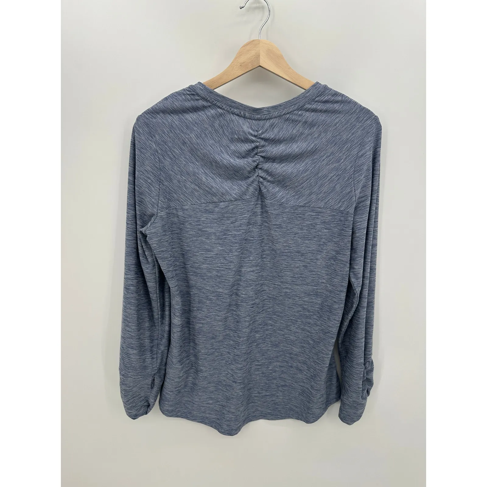 Title Nine Shirt‎ Women Large Blue Long Sleeve Cinch Sleeve Workout Training - Image 2