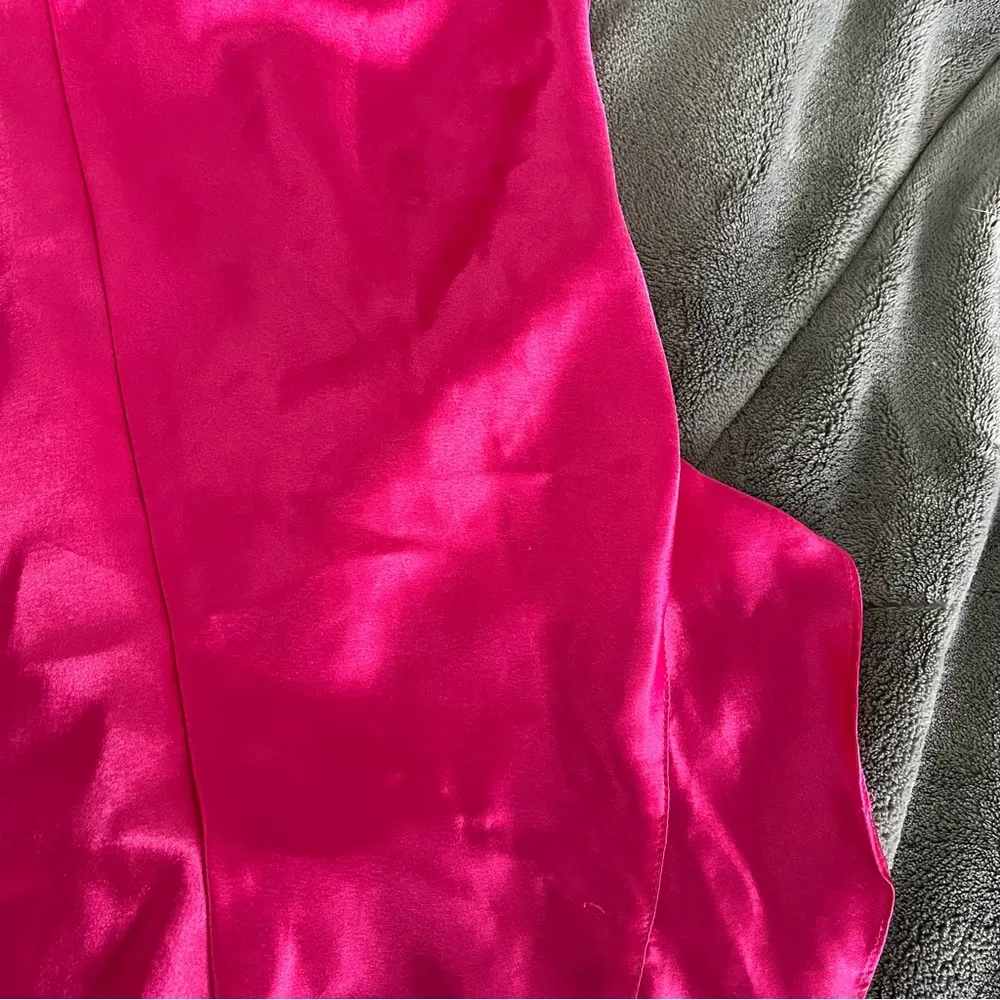 1990s Vintage Victoria’s Secret Teddy One Piece Hot Pink Lace Medium GOLD LABEL - Image 6