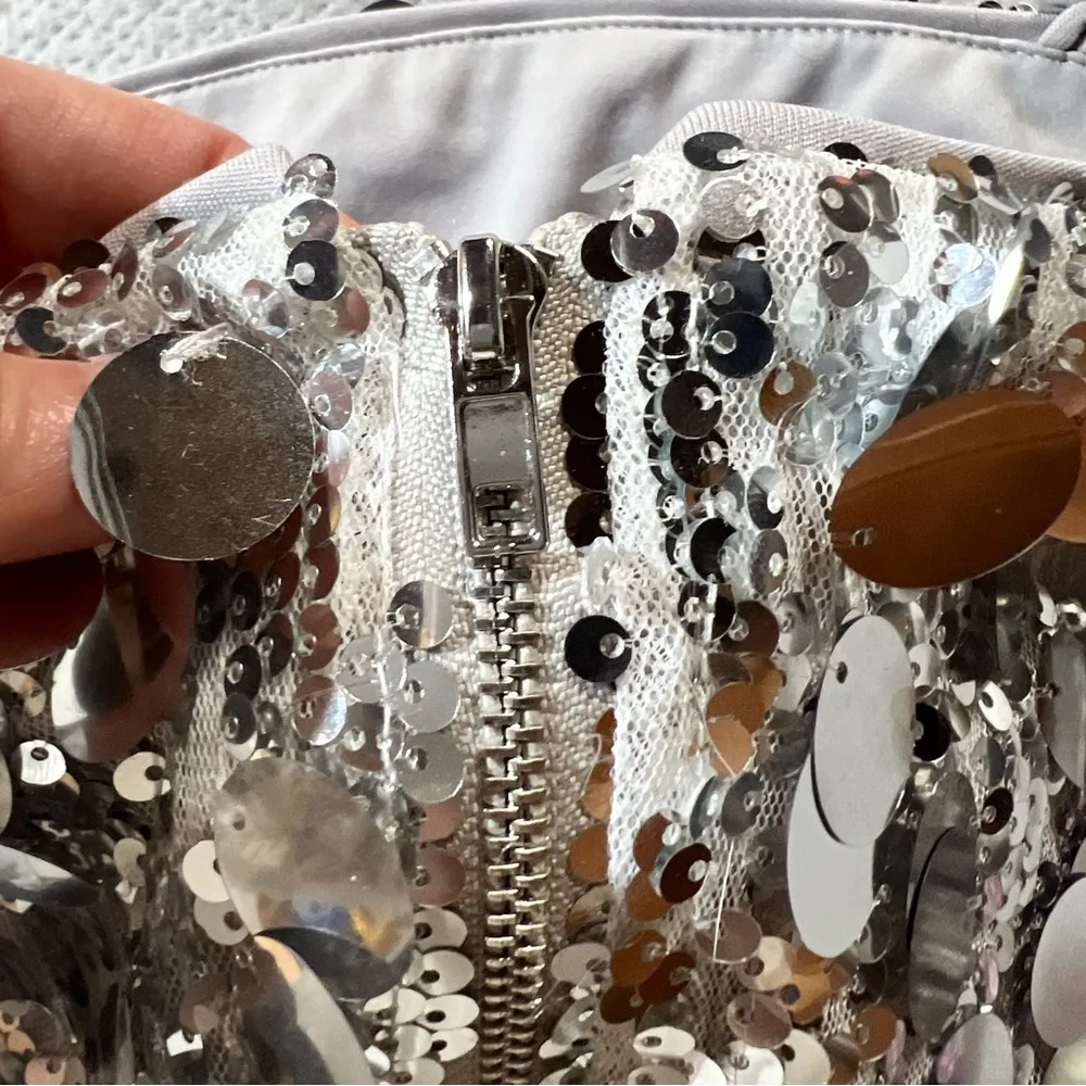 Cider Womens Silver Sequin Cropped Strapless Tank Top New Years Party Evening - Image 4