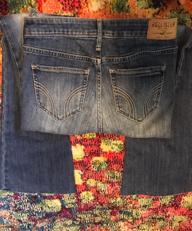 Hollister Bell Bottom Jeans - Image 3