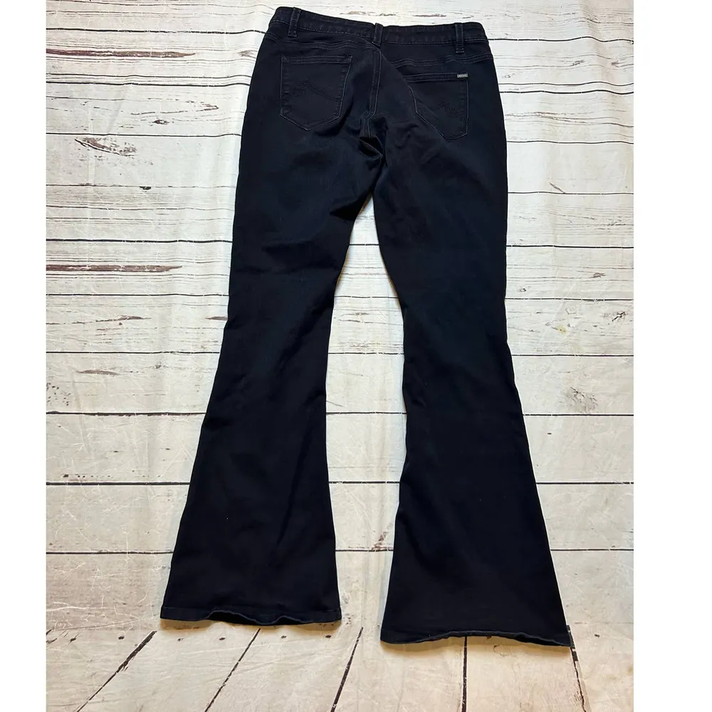 Max Jeans Women’s Flare Jeans Black Size 31 inch Waist Closet Staple - Image 2